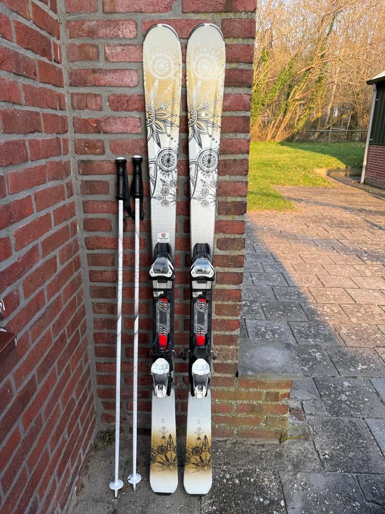 K2 dames ski’s 156 cm + stokken | Goed onderhouden, 140 tot 160 cm, Gebruikt, Skiën, Ski's