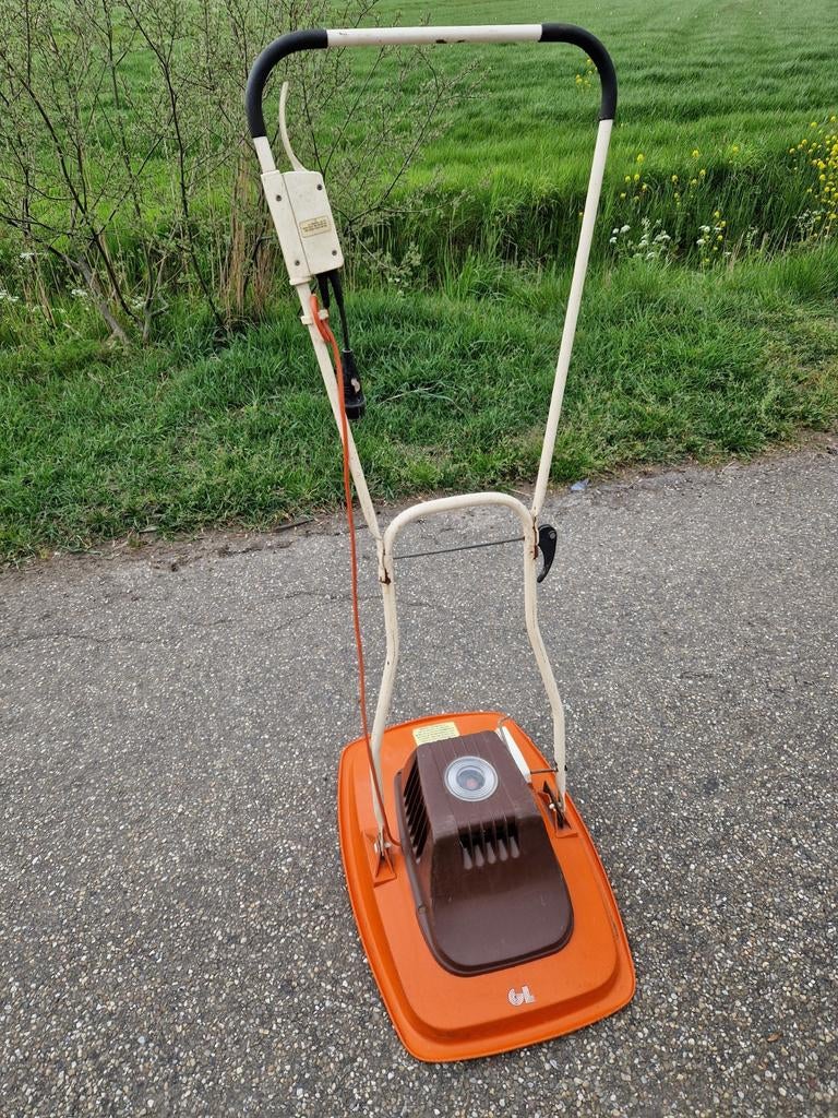 Flymo grasmaaier 220V, Ophalen, Gebruikt