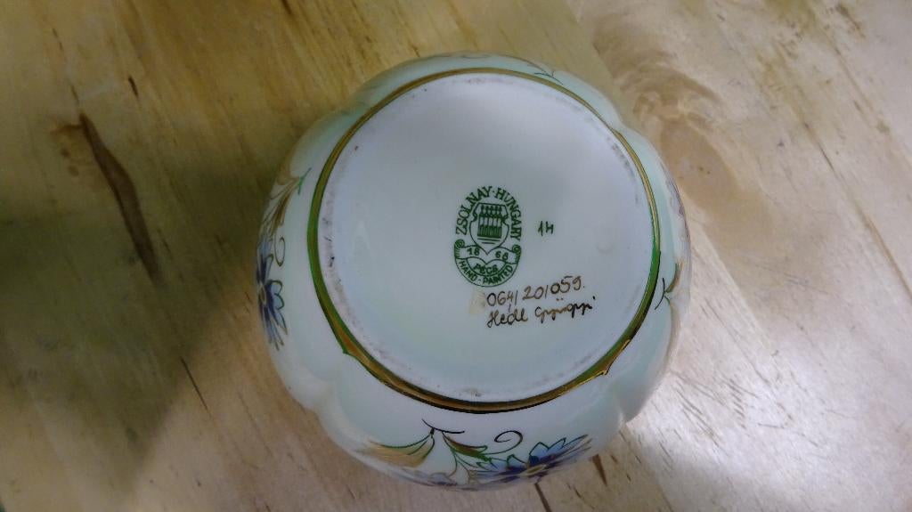 Zsolnay Hongaars porselein, Ophalen of Verzenden