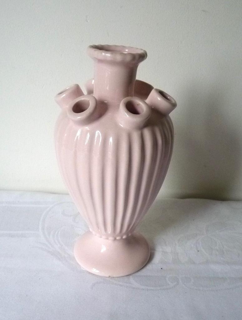 tulpenvaas, Overige kleuren, Aardewerk of Porselein, Ophalen of Verzenden, Zo goed als nieuw