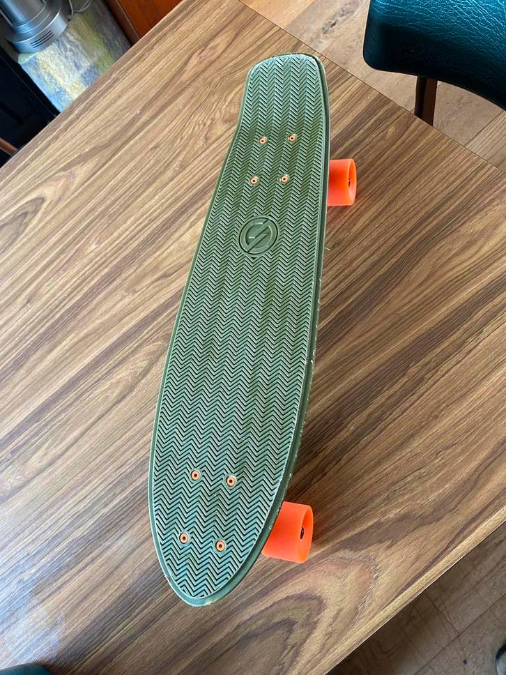 Pennyboard Yamba, Sport en Fitness, Skateboarden, Zo goed als nieuw, Skateboard, Ophalen