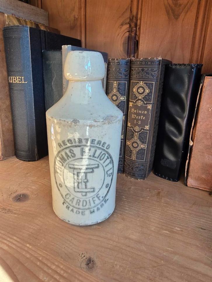 Oude Steengoed Fles - Thomas Elliott Cardiff, Antiek en Kunst, Antiek | Overige Antiek, Ophalen of Verzenden