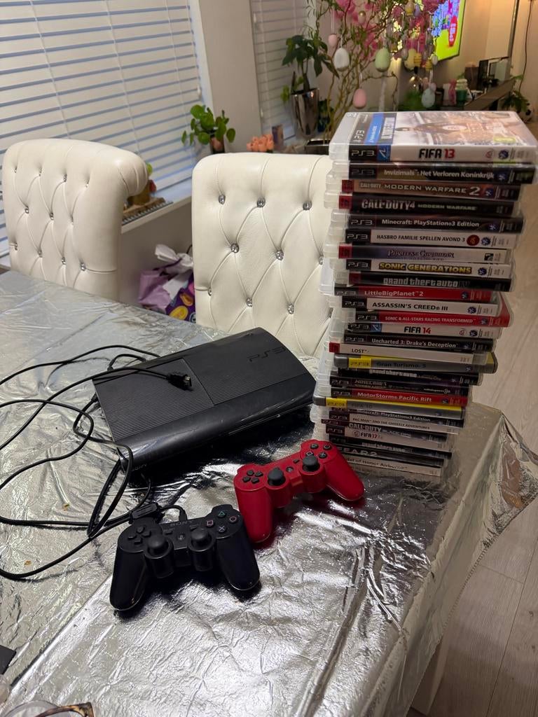 PlayStation 3 Super Slim (500GB) + 2 Controllers + 27 Games!, Spelcomputers en Games, Spelcomputers | Sony PlayStation 3, Verzenden
