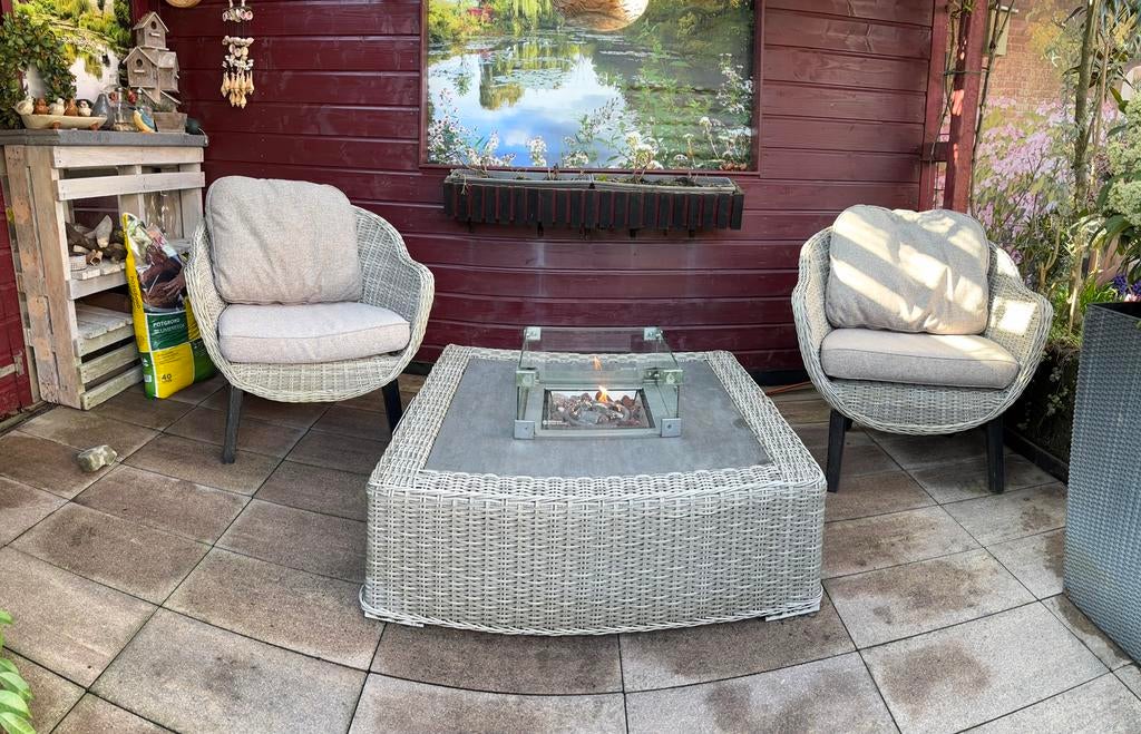OWN Living loungeset met gashaard + kussens stoelen + tafel, Gebruikt, Loungeset, Wicker, Stoel