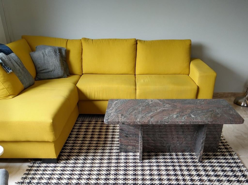 Mosterdgele hoekbank, Huis en Inrichting, Banken | Bankstellen, Ophalen, 250 tot 300 cm, Gebruikt, Hoekbank
