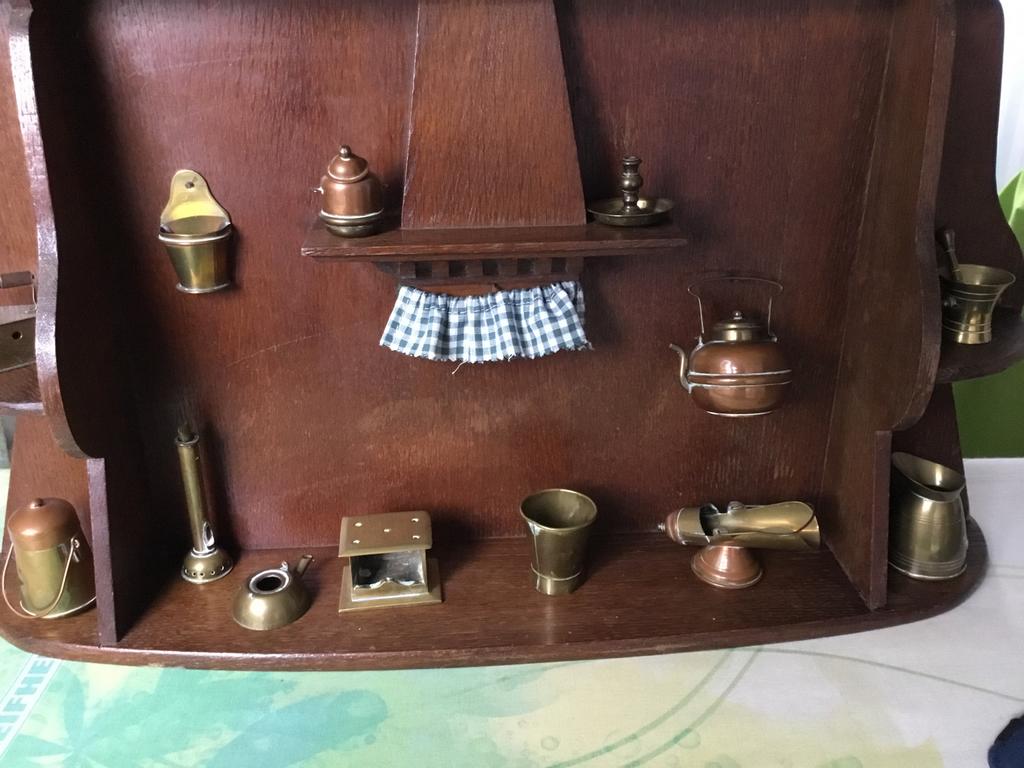 Jaren '50 eikenhouten letterbak met koperen keukenspullen, Ophalen of Verzenden