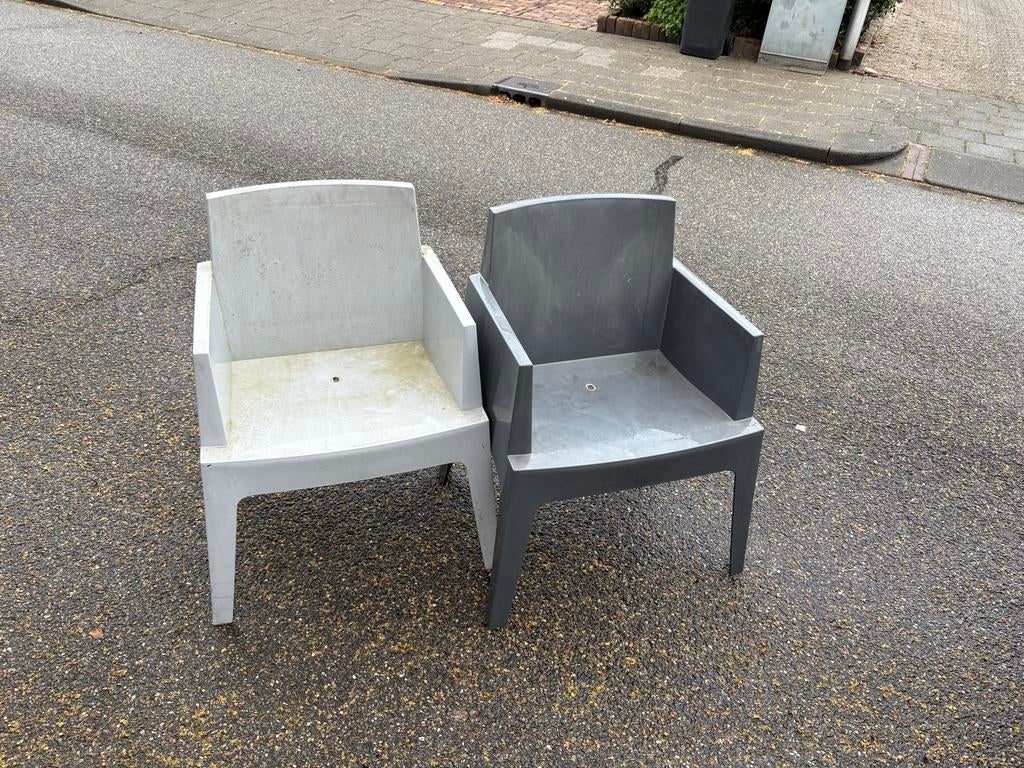 6 Tuinstoelen: 3 donkergrijs, 3 lichtgrijs - Gebruikt, Tuin en Terras, Ophalen of Verzenden, Gebruikt, Kunststof