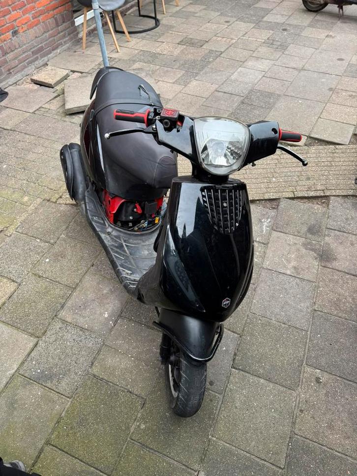 Zip 172cc ruilen, Fietsen en Brommers, Scooters | Piaggio, Zo goed als nieuw, Zip, Tweetakt, Ophalen