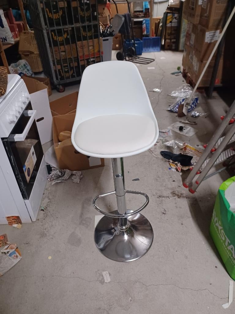 Barkruk Met rugleuning kleur wit, Ophalen, 60 tot 90 cm, Nieuw, Met voetsteun