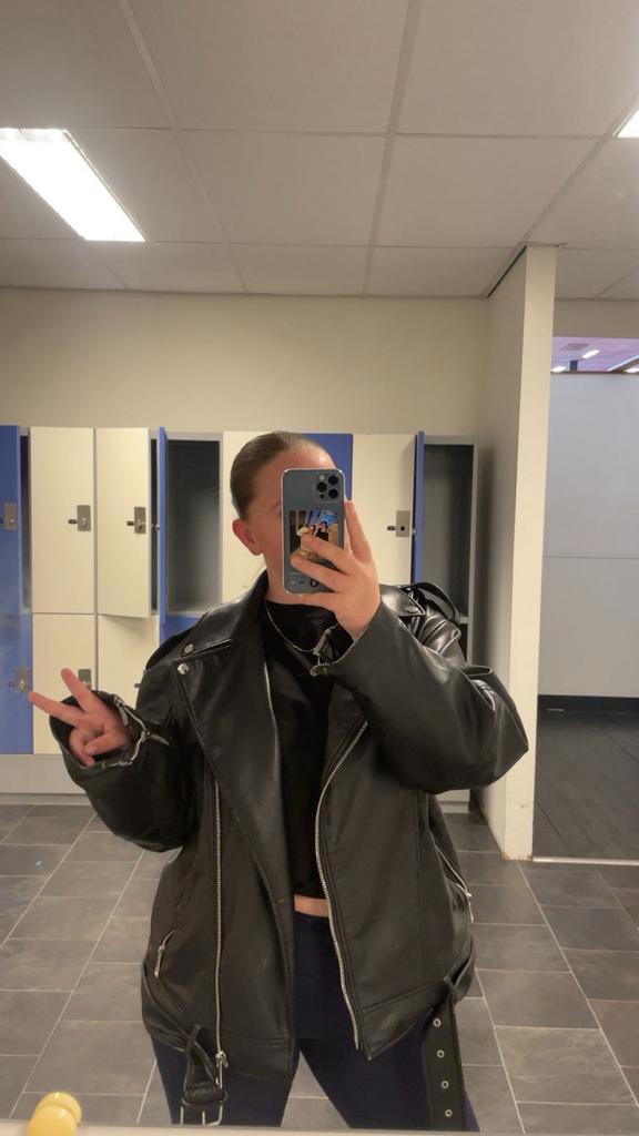 Leren jas Zara, Kleding | Dames, Jassen | Zomer, Ophalen of Verzenden, Gedragen, Maat 42/44 (L), Zwart