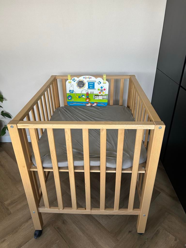 Houten box op wielen - 94x98x79cm, Ophalen of Verzenden, Gebruikt, Rechthoekig, Wieltjes