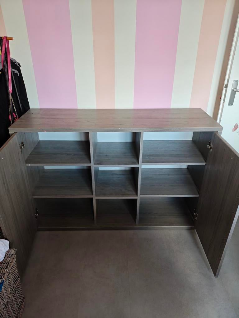 Commode/ kledingkast 136x44x90, Kinderen en Baby's, Kinderkamer | Commodes en Kasten, Zo goed als nieuw, Commode, 90 tot 105 cm