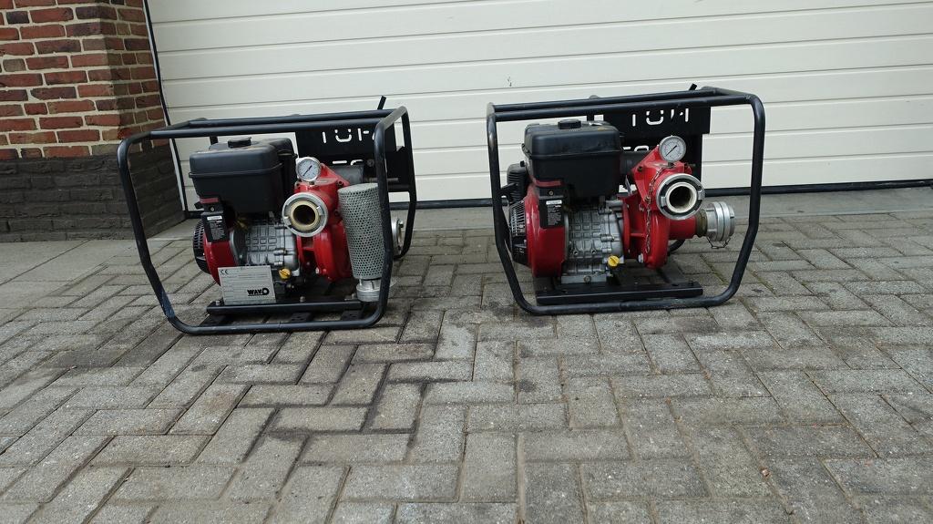 Homelite FP250V waterpomp met Briggs en Stratton motor
