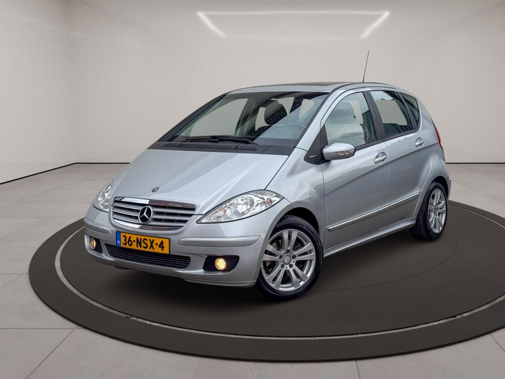 Mercedes-Benz A-klasse 200 Elegance * AUTOMAAT * APPLE CARPL, Auto's, Mercedes-Benz, Gebruikt, Zwart, 4 cilinders, 400 kg