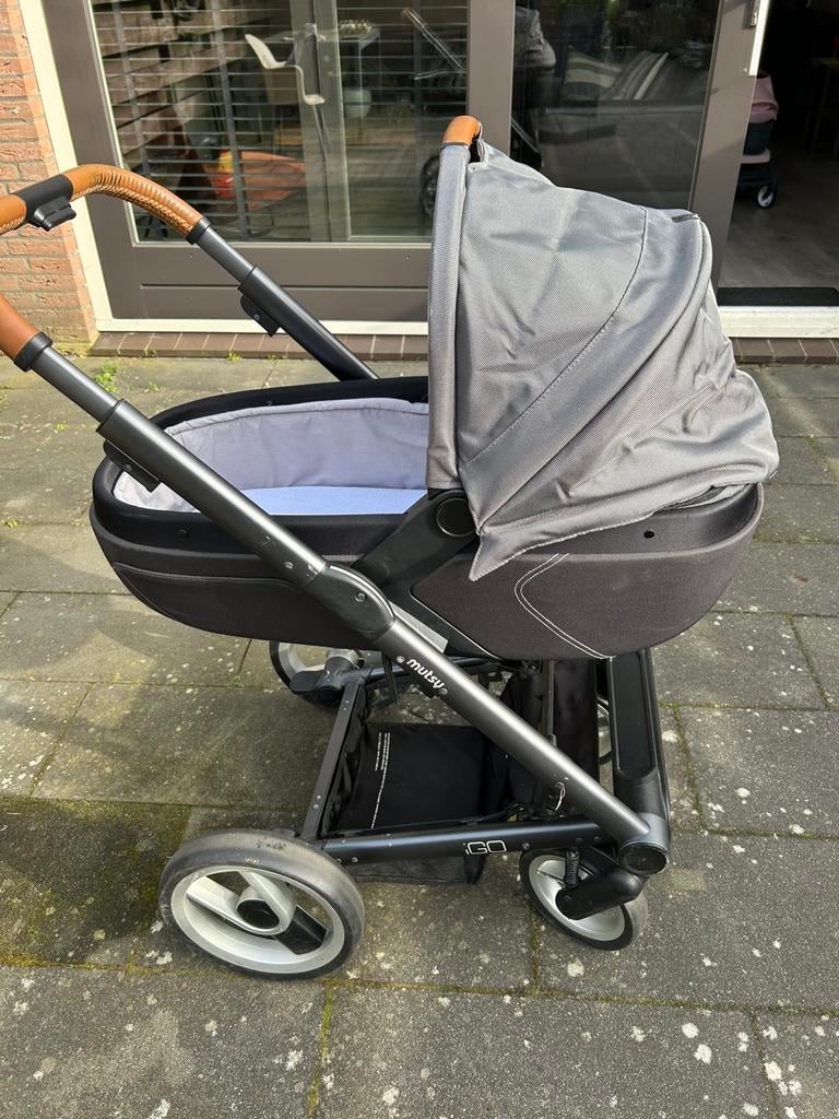 Complete Musty igo kinderwagen, Ophalen, Zo goed als nieuw, Combiwagen, Mutsy