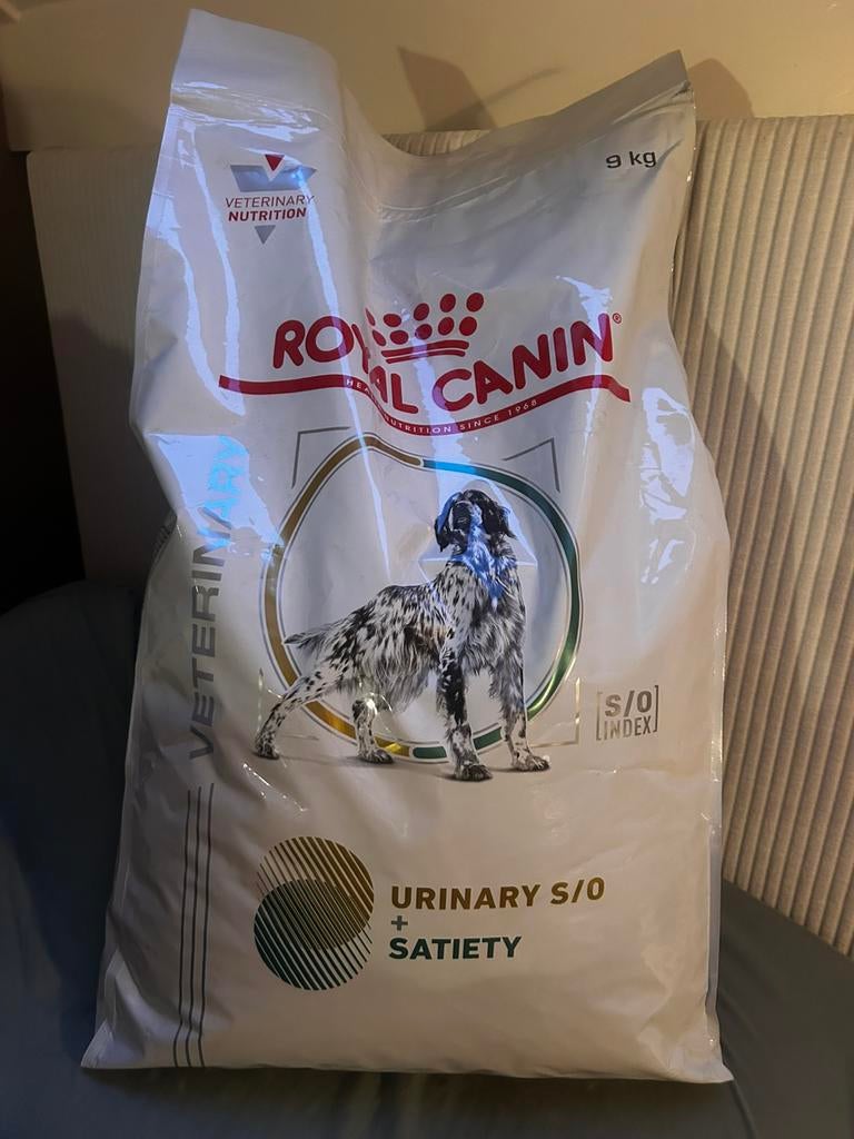Opgeopend Royal Canin Urinary + Satiety, Dieren en Toebehoren, Dierenvoeding, Ophalen of Verzenden, Hond