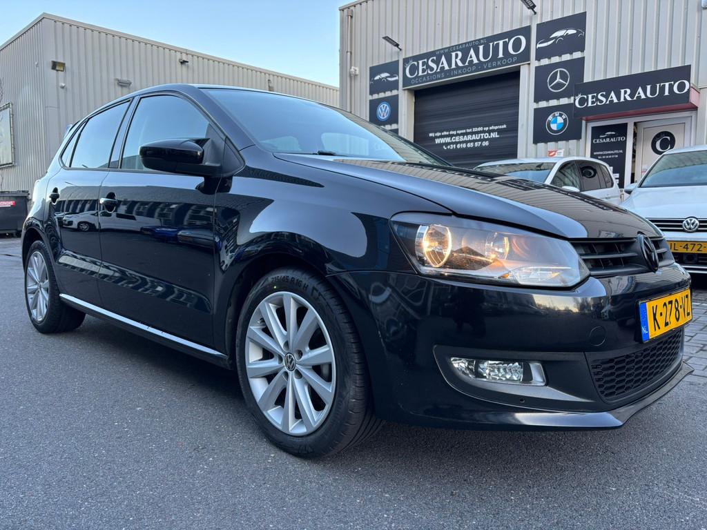 Volkswagen Polo 1.2 TSI Highline 5 deurs / DEALER ONDERHOUDE, Auto's, Volkswagen, Voorwielaandrijving, Euro 5, Stof, Zwart