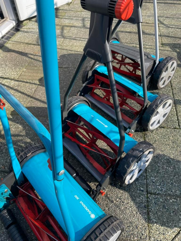 Hand grasmaaiers( zijn geslepen)prijs vanaf €37,50, Tuin en Terras, Grasmaaiers, Kooimesmaaier, Ophalen of Verzenden, Zo goed als nieuw