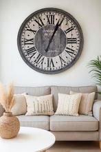 Grote houten wandklok, Huis en Inrichting, Woonaccessoires | Klokken, Ophalen, Zo goed als nieuw, Wandklok