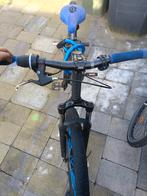 Wheelie bike min $175, Fietsen en Brommers, Fietsen | Crossfietsen en BMX, Gebruikt, Ophalen of Verzenden, Voetsteunen, Aluminium