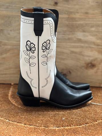 Bootstock Cowboylaaren Haily Woman 40 beschikbaar voor biedingen