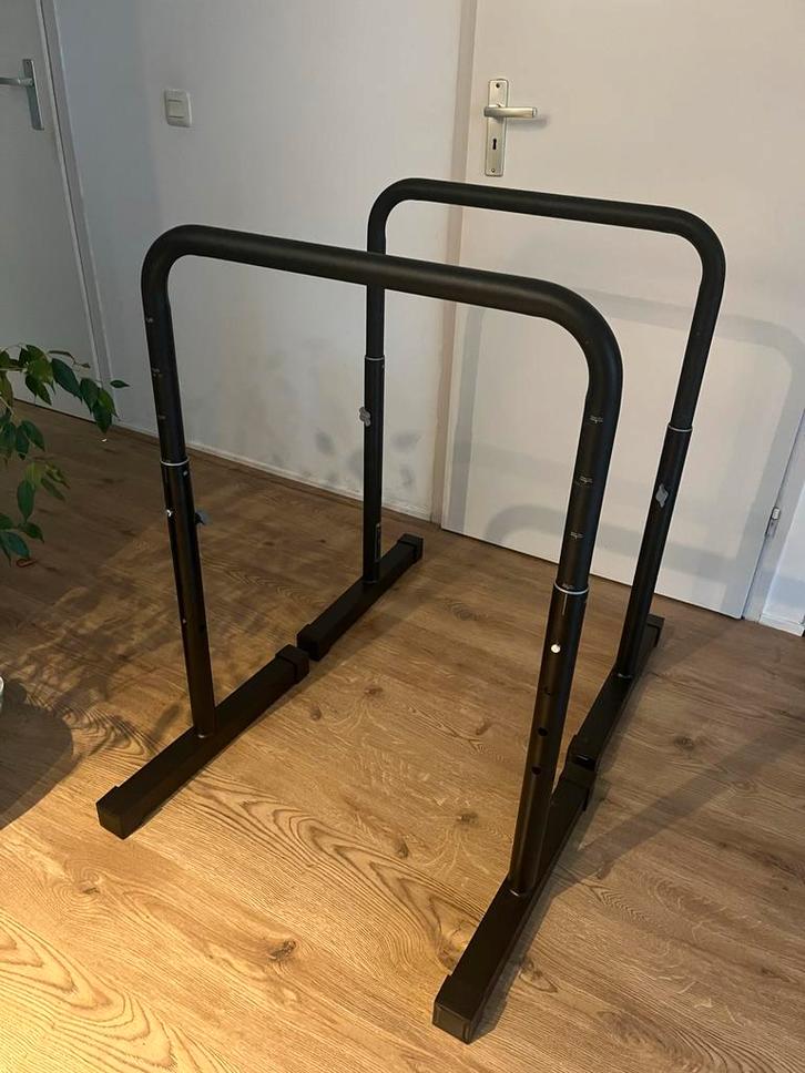 Calesthenics - verstelbare en compacte dip bars TS 100, Sport en Fitness, Fitnessmaterialen, Zo goed als nieuw, Oprekstang, Armen