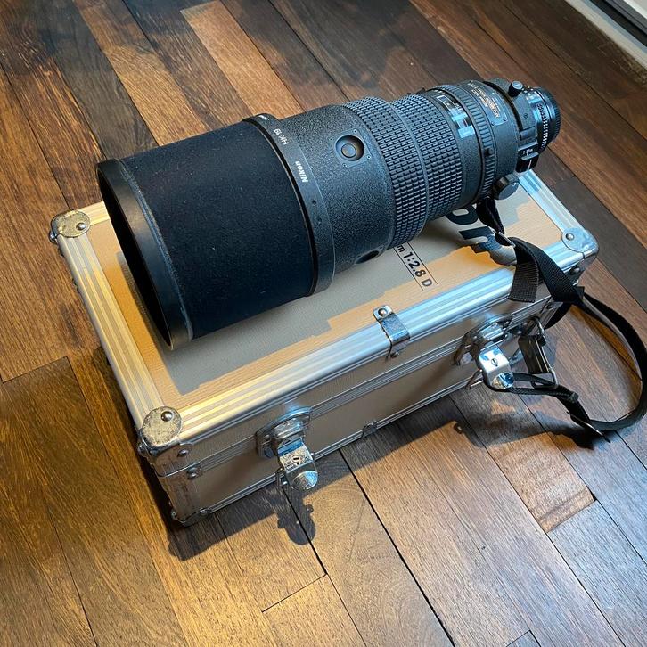 Nikon ED AF-I 300mm 1:2.8D Lens incl Custom Flightcase + kap, Audio, Tv en Foto, Fotografie | Lenzen en Objectieven, Zo goed als nieuw