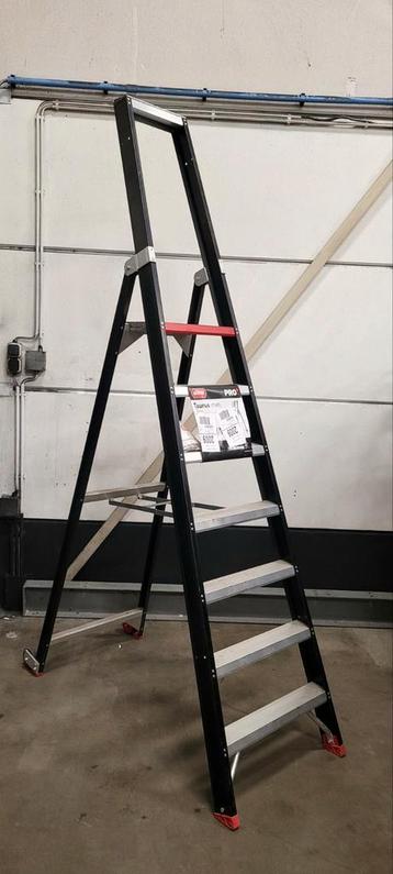 Altrex Taurus tme 7 trap 7treden trapladder magazijntrap  beschikbaar voor biedingen