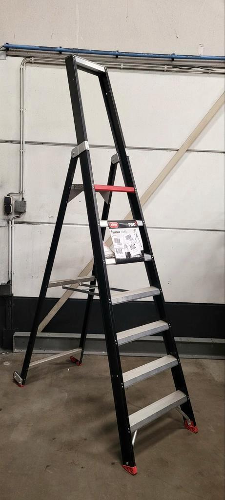 Altrex Taurus tme 7 trap 7treden trapladder magazijntrap, Doe-het-zelf en Verbouw, Ladders en Trappen, Nieuw, Trap, 2 tot 4 meter
