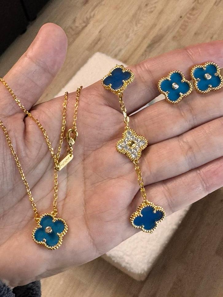 Van cleef set 15mm blauw, Sieraden, Tassen en Uiterlijk, Armbanden, Zo goed als nieuw, Goud, Ophalen of Verzenden