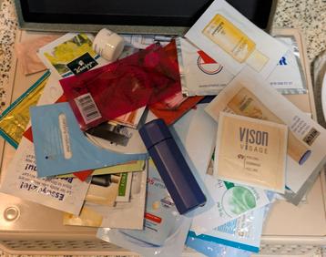 vintage proefmonsters verzameling  Gratis  beschikbaar voor biedingen