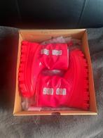 UGG Classic Brellah Mini Boot Super Coral Maat 39 - Nieuw, UGG, Verzenden, Lage of Enkellaarzen, Nieuw