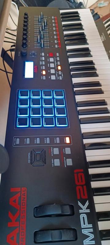 Akai profesional MPC261 beschikbaar voor biedingen