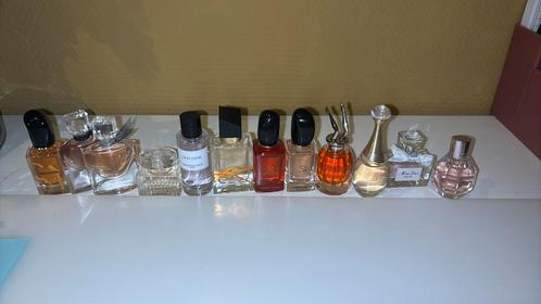 Set van 11 mininatuur parfums, Verzamelen, Parfumverzamelingen, Nieuw, Proef of Tester, Gevuld, Ophalen of Verzenden