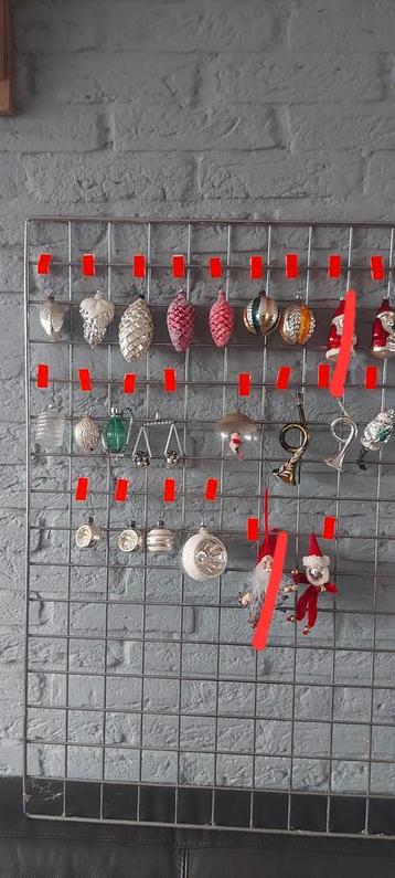 Oude kerstballen beschikbaar voor biedingen