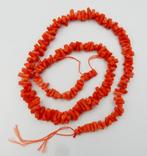 Streng vintage bloedkoraal, Ophalen of Verzenden, Overige materialen, Ketting, Met edelsteen