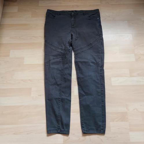 Zwarte jeans Liv maat 44, Kleding | Dames, Spijkerbroeken en Jeans, Zo goed als nieuw, W33 - W36 (confectie 42/44), Zwart, Ophalen of Verzenden