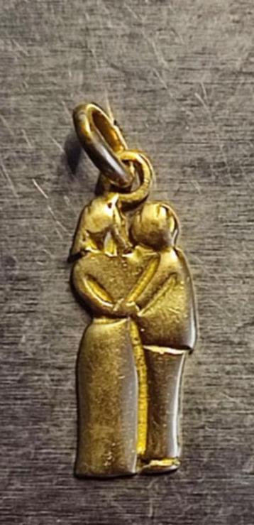 Gouden hangertje 18 karaat beschikbaar voor biedingen