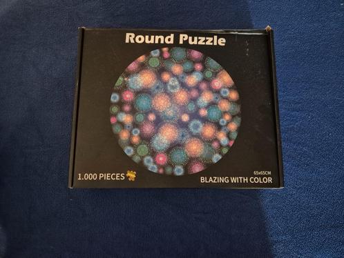 Ronde puzzel Blazing with color, Hobby en Vrije tijd, Denksport en Puzzels, Zo goed als nieuw, Legpuzzel, 500 t/m 1500 stukjes