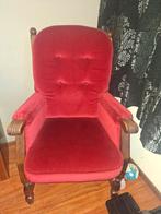 Klassieke fauteuil met rode bekleding, Huis en Inrichting, Fauteuils, Ophalen, Gebruikt, Stof, 50 tot 75 cm