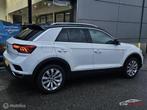 Volkswagen T-Roc 1.5 TSI Sport Business R Panorama/Virtual/C, 1498 cc, Euro 6, 4 cilinders, 150 pk