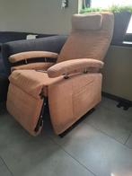Heerlijke Sta op stoel (stof) licht bruin, Huis en Inrichting, Fauteuils, Ophalen, Zo goed als nieuw, Stof