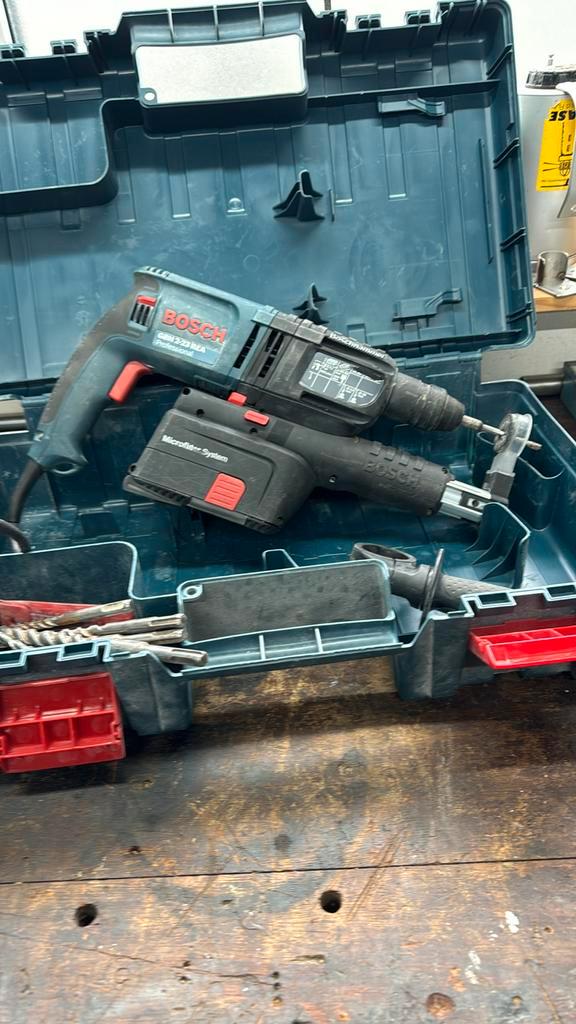 Diverse Bosch professional 220 volt gereedschapen, Doe-het-zelf en Verbouw, Gereedschap | Boormachines, Zo goed als nieuw, Boormachine