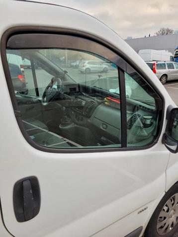 Opel donkere zijwindschermen raamspoilers visors oa Vivaro beschikbaar voor biedingen