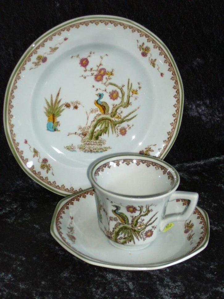 Wedgwood Old Chelsea Kop/Schotel 3 Delig, Huis en Inrichting, Keuken | Servies, Zo goed als nieuw, Kop(pen) en/of Schotel(s), Wedgwood