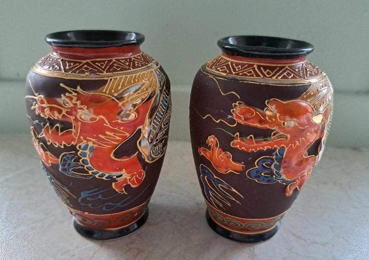 2 oude porselein draken vaasjes chinees japans draak oosters, Antiek en Kunst, Antiek | Porselein, Verzenden