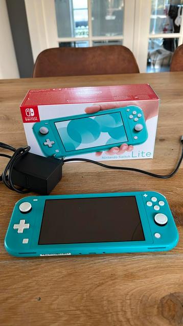 Nintendo Switch Lite turquoise beschikbaar voor biedingen