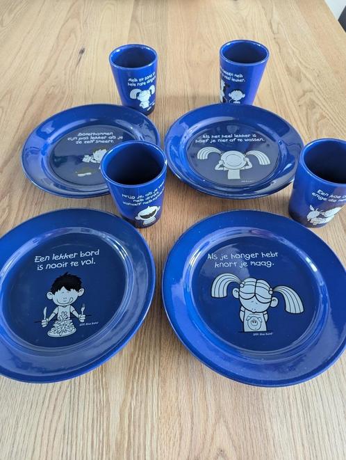 Blue Band - 4 borden & 4 mokken, Huis en Inrichting, Keuken | Servies, Zo goed als nieuw, Bord(en), Overige stijlen, Porselein