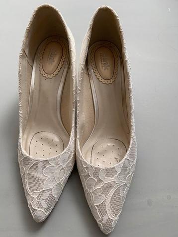 Bruidsschoenen Ivory with lace, maat 40