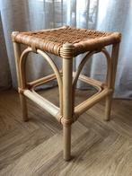 Sterke rotan bamboe kruk | 47 x 34 x 34, Huis en Inrichting, Ophalen of Verzenden, Zo goed als nieuw, Overige materialen